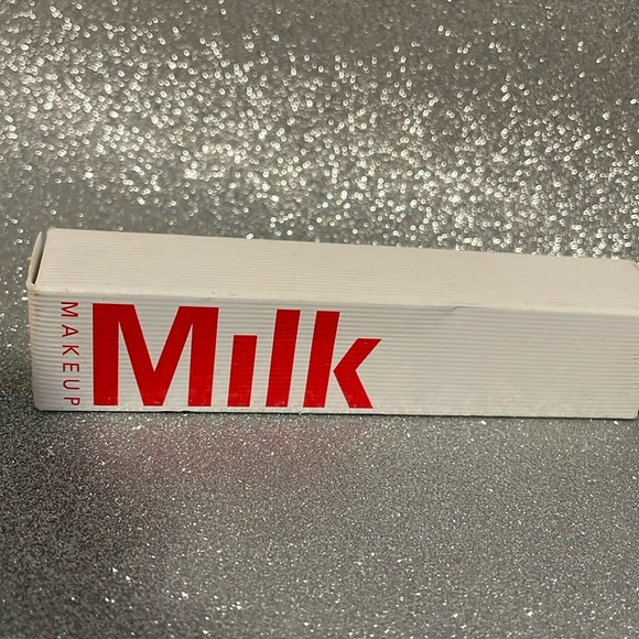 Milk Makeup RISE Mascara Natural Lift + Length - Black New in the Box - Picture 1 of 3